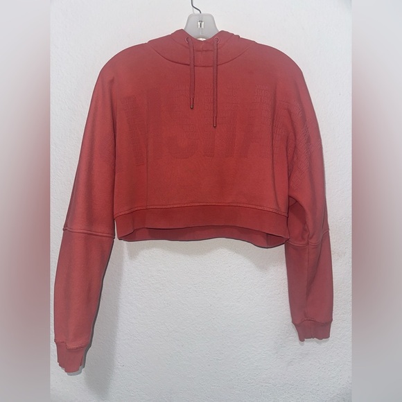 Gymshark Tops - Gym Shark Women's Peachy Red Cropped Hoodie size XS
